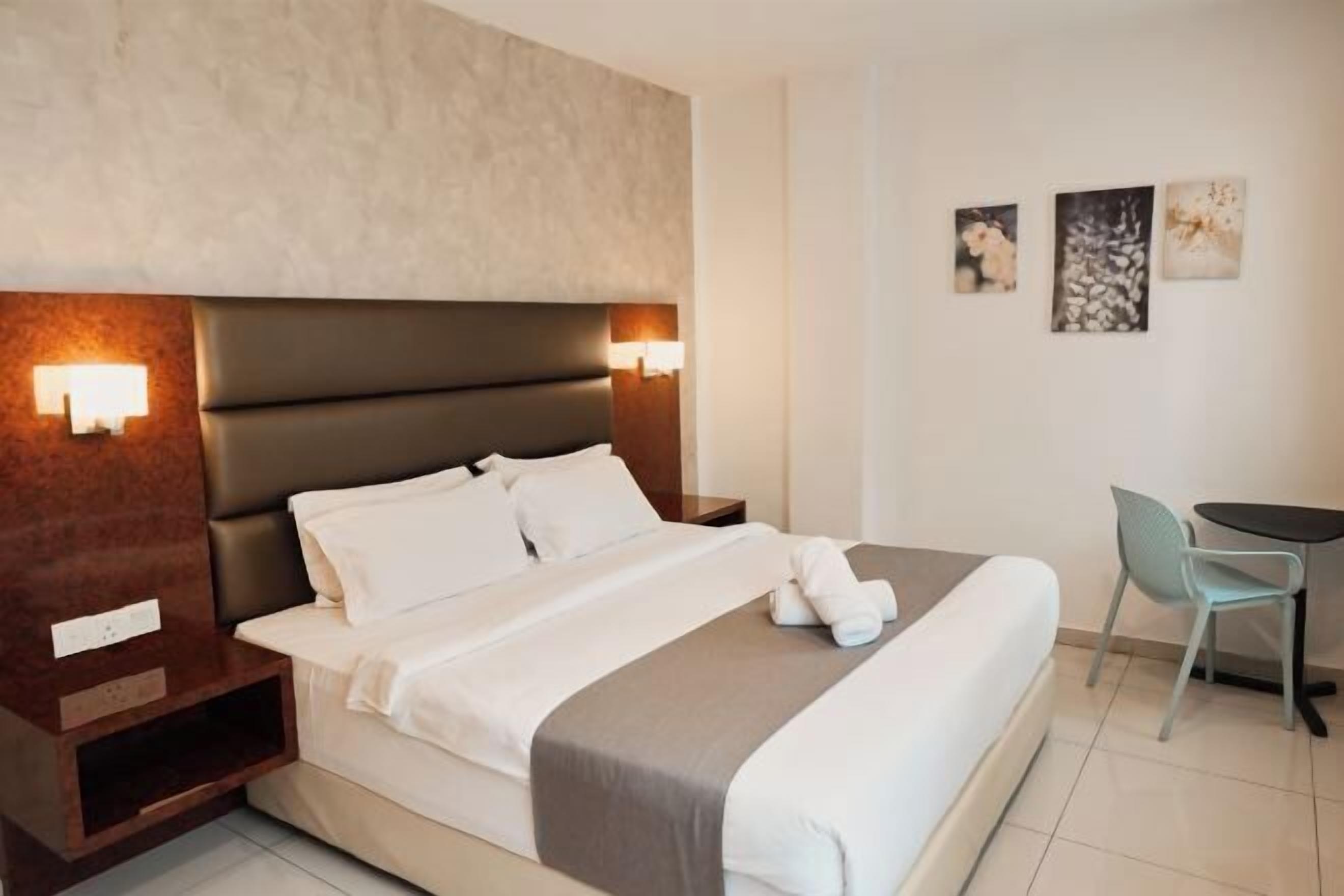 Desk, free WiFi, bed sheets