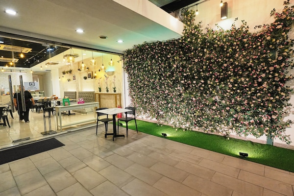 Cafe