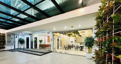 Eco Roomy Hotel