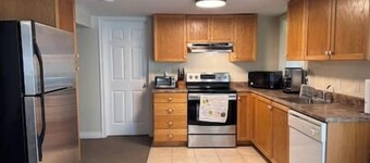 Elegant & Serene Urban Sanctuary