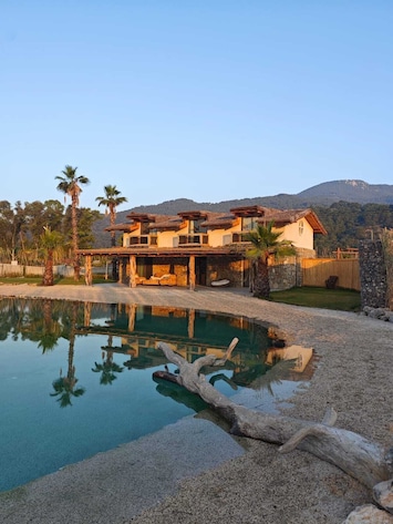 View of the house seen from the beach-pool