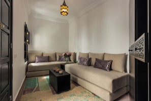 Luxury Suite | Egyptian cotton sheets, premium bedding, Select Comfort beds