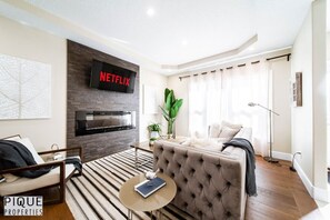 Smart-tv en een open haard