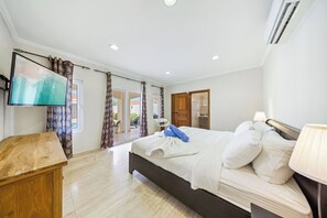 4 bedrooms, free WiFi, bed sheets