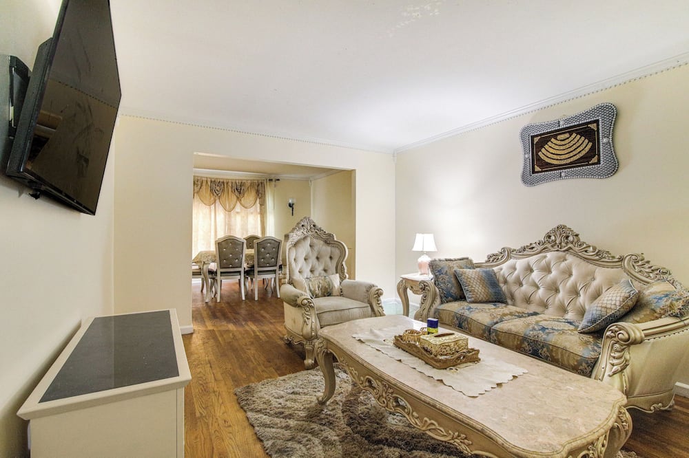 Stay & Play in Memphis: Family Home w/ Yard! - Arlington, TN