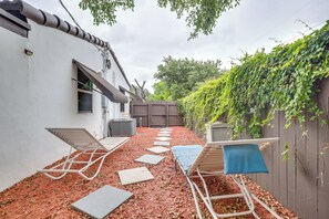 Apartment (0 Bedroom) | Interior - 3 Mi to Beach: Hollywood Studio w/ Yard! (Hollywood)