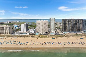 Beach - The Atlantis 1802 Studio Oceanfront (Ocean City)