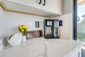 Apartment (0 Bedroom) | Interior - Ocean-view Balcony: Resort Retreat in Myrtle Beach (Myrtle Beach)