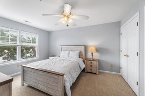 2 عدّة غرف نوم وواي فاي مجانًا وملاءات أسرّة