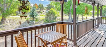 Creekside Buena Vista Retreat: Walk to Main St!