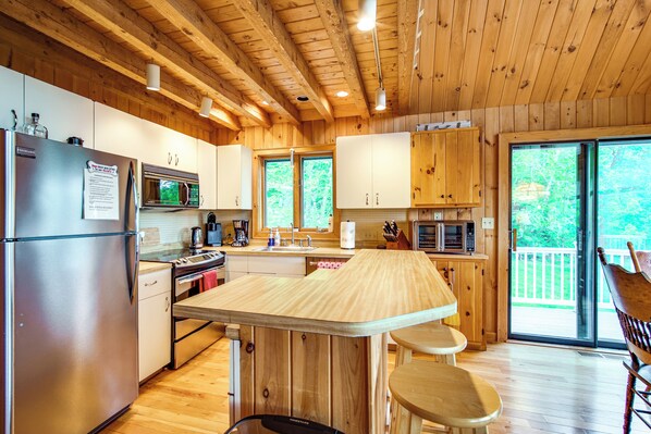 House (4 Bedrooms) | Interior
