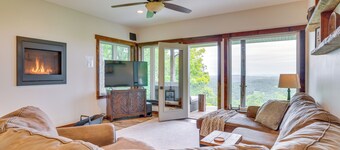 'sugarloaf' House: Scenic Getaway Near La Crosse!