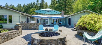 Oregon Farmhouse Hideaway on 53 Acres