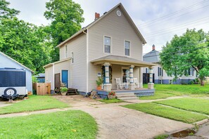 House (3 Bedrooms) | Interior - Walk to Downtown: Historic Guthrie Home on Mansur (Guthrie)