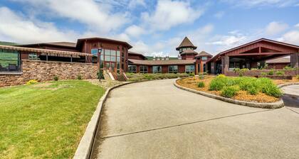 Golf Course On-site: Spacious Hollidaysburg Home!