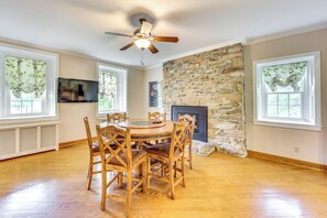 House (5 Bedrooms) | Interior - Golf Course On-site: Spacious Hollidaysburg Home! (Hollidaysburg)