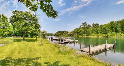 3 Mi to Seneca Lake: Couple's Apt w/ River Access