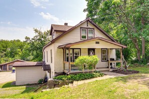 Interior - 3 Mi to Seneca Lake: Couple's Apt w/ River Access (Waterloo)