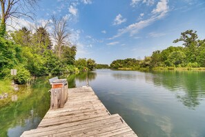Apartment (1 Bedroom) | Interior - 3 Mi to Seneca Lake: Couple's Apt w/ River Access (Waterloo)