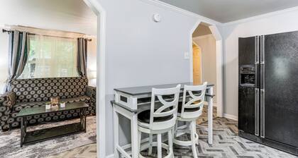 14 Mi to Downtown Baton Rouge: Plaquemine Retreat