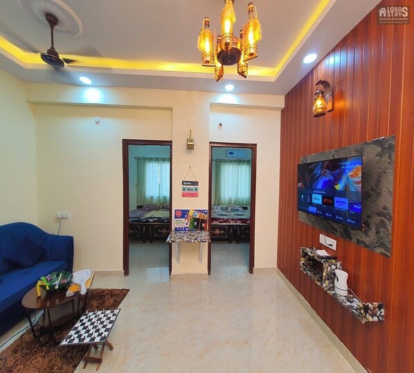 Deluxe 2Bhk | Free WiFi