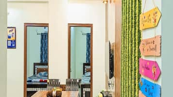 Deluxe 2Bhk | Free WiFi