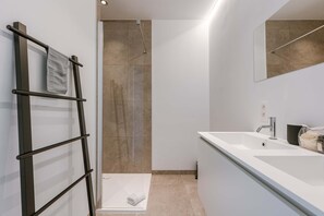 Apartment | 2 bedrooms, Internet - Huswell - New Beach Apartment in De Haan (De Haan)