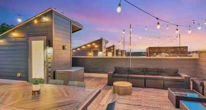Rooftop Deck 2 Car Garage Near Downtown Nashville