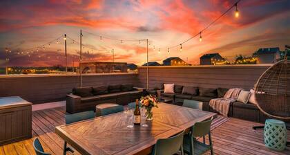 Rooftop Deck 2 Car Garage Near Downtown Nashville