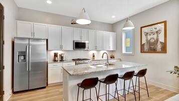 House | 4 bedrooms, Internet