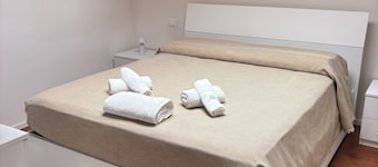 Family apartment just a stone's throw from the sea