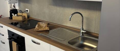 Four, plaque de cuisson