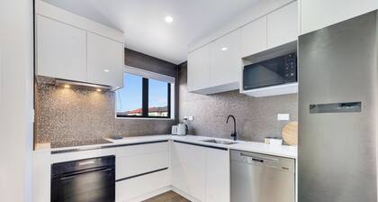 Daylight House – Dwell & Delight near Auckland Airport