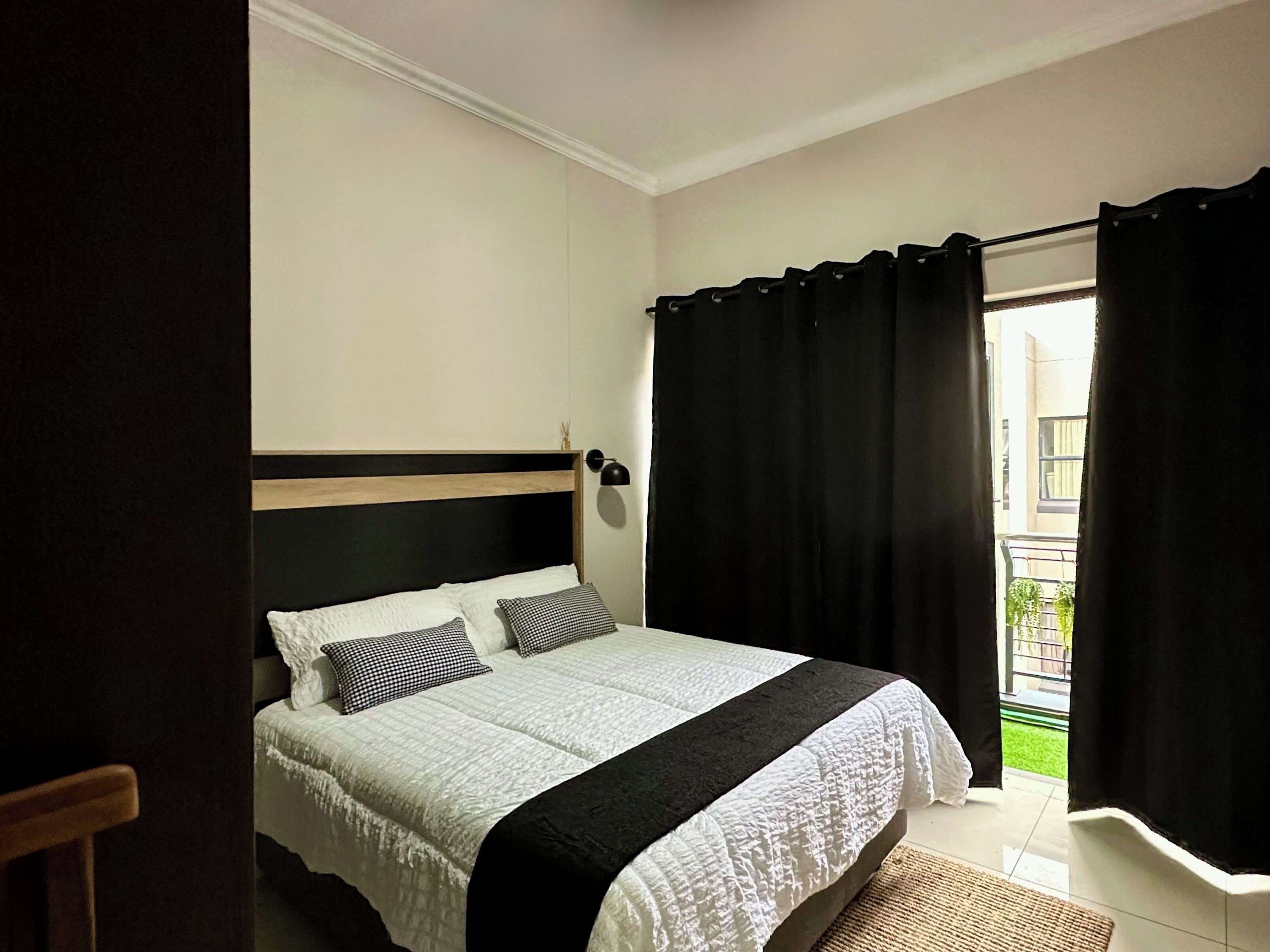 2 habitaciones, tabla de planchar con plancha y wifi gratis 