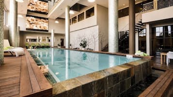 Piscine couverte