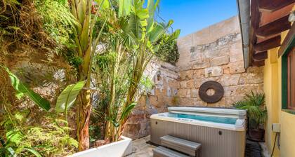 Ferienhaus 'Grande' mit Meerblick und Whirlpool