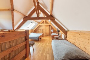 4 slaapkamers, een strijkplank/strijkijzer