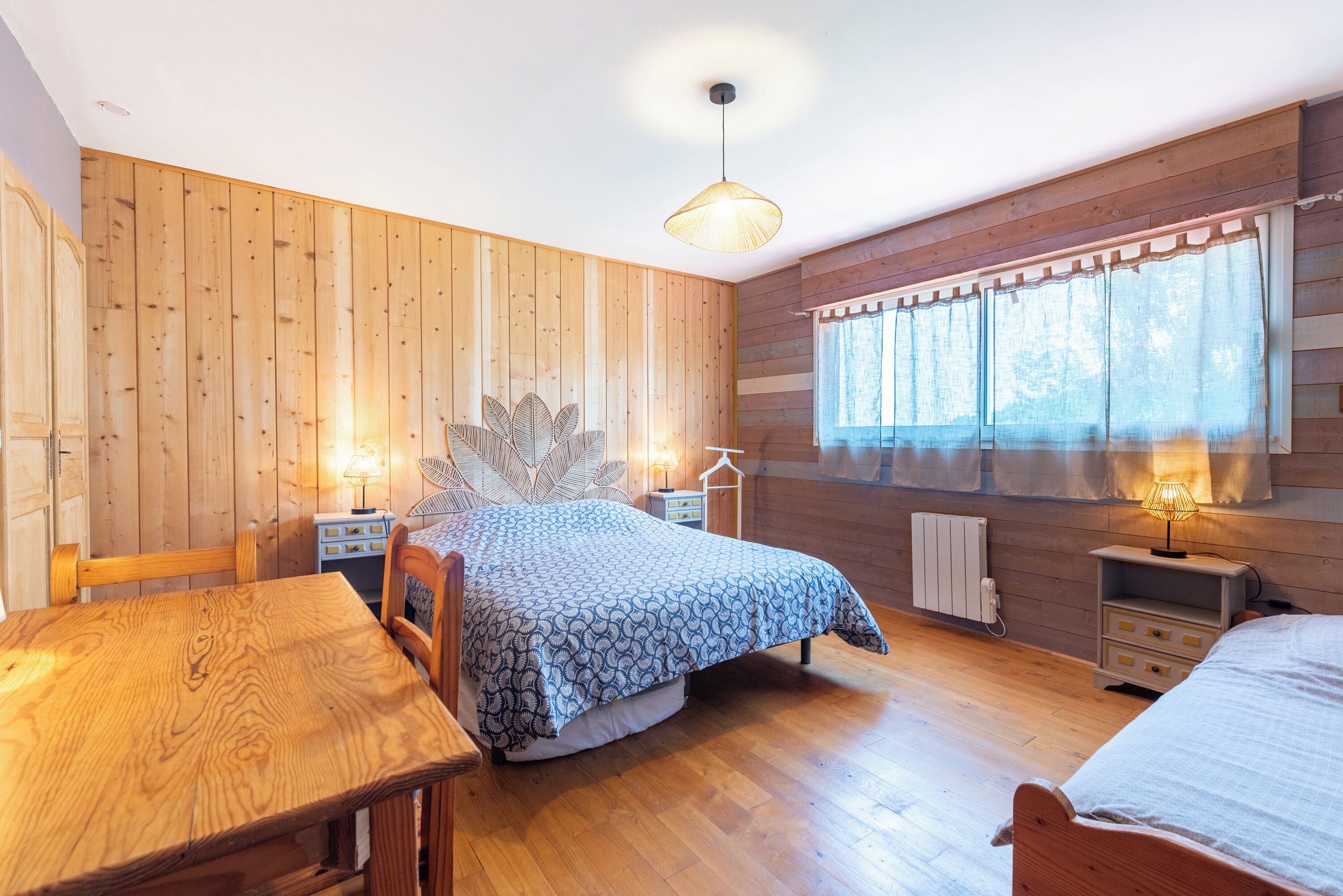 4 slaapkamers, een strijkplank/strijkijzer