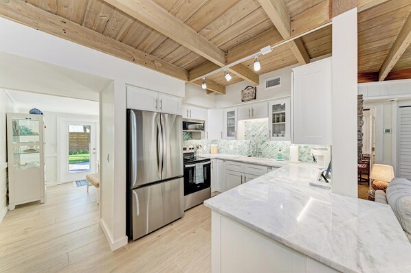 Fridge, microwave, oven, stovetop - House of the Sun | Cheerful Island Bungalow, Walk to Siesta Village & Beach! (Siesta Key)