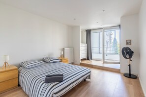 3 Schlafzimmer, Bügeleisen/Bügelbrett, WLAN, Bettwäsche