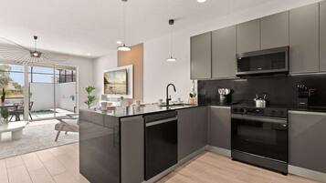 Fridge, microwave, oven, stovetop