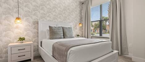 3 habitaciones, escritorio, tabla de planchar con plancha y wifi