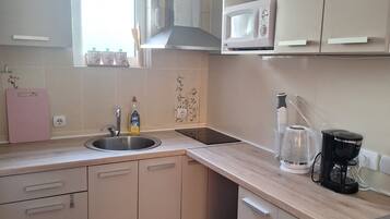 Microwave, oven