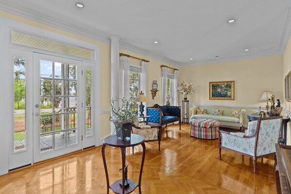 House, Multiple Bedrooms | Living area | Smart TV, streaming services - Lake Escape - Lake Waccamaw 7 Bedroom Home (Lake Waccamaw)