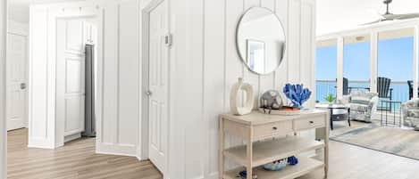 Condo, 3 Bedrooms | Interior