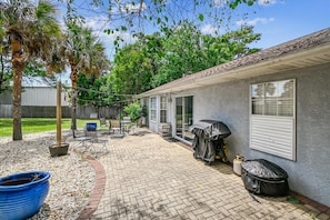 Outdoor dining - 17007 Firenzo Ave 3 Bedroom Home (Panama City Beach)