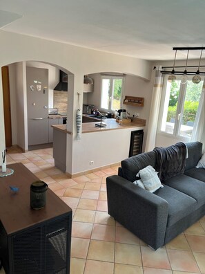 Smart-tv en een open haard