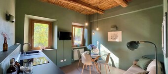 LoVi House, App. Olive. Accommodation surrounded by greenery perfect for a family.