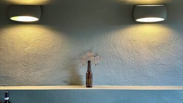 Frigorífico, horno, placa de cocina y lavavajillas