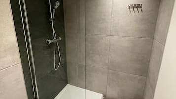 Cottage | Bathroom